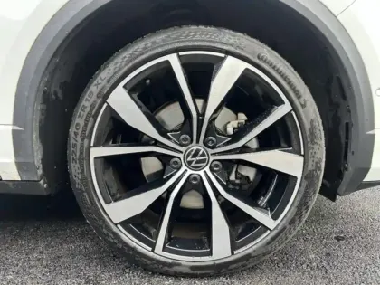 Photo 8 Volkswagen T-roc  1.5 TSI Evo2 150ch R-Line DSG7