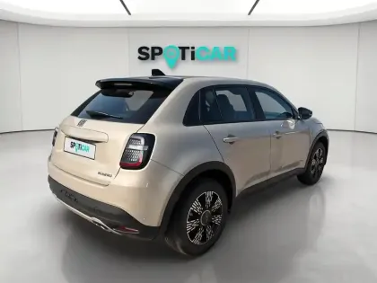 Photo 5 Fiat 600  1.2 Hybrid Turbo 110ch Pop eDCT6 Step 2