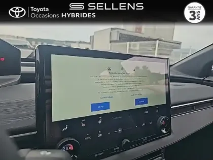 Photo 14 Toyota C-HR + 224ch 77kWh Design Grande Autonomie NG25