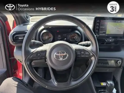 Photo 8 Toyota Yaris  116h Première 5p