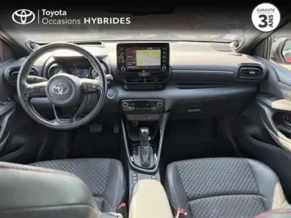 Photo 7 Toyota Yaris  116h Première 5p