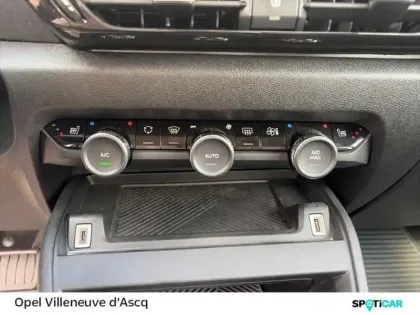 Photo 14 Citroën C4  1.2 PureTech 130ch S&S PLUS Automatique