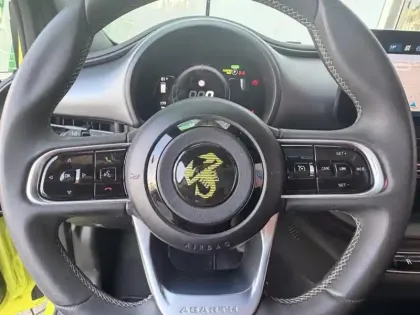 Photo 10 Abarth 500  e 155ch Scorpionissima