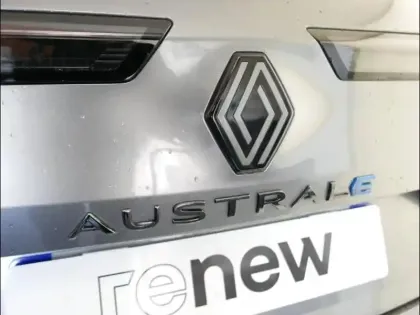 Photo 5 Renault Austral  1.2 E-Tech full hybrid 200ch Iconic esprit Alpine- 23