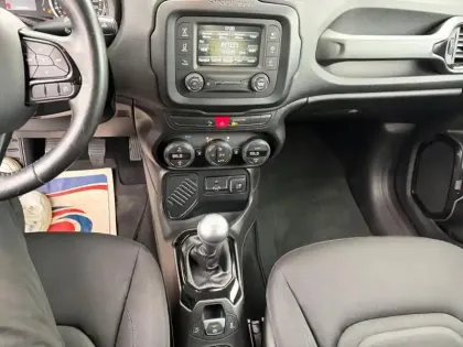 Photo 26 Jeep Renegade  1.6 E.torQ Evo S&S 110ch Brooklyn Edition