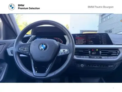 Photo 5 BMW Serie 1 Série 1 116iA 109ch Business Design DKG7