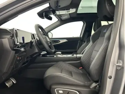 Photo 8 Renault Austral full hybrid E-Tech 200 ch Esprit Alpine 5p
