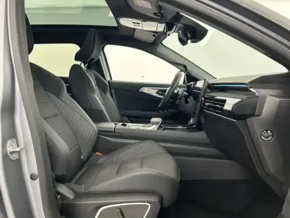 Photo 13 Renault Austral full hybrid E-Tech 200 ch Esprit Alpine 5p