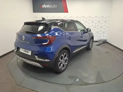 Photo 6 Renault Captur  E-Tech full hybrid 145
