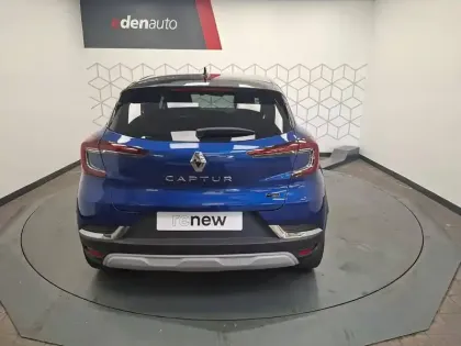 Photo 7 Renault Captur  E-Tech full hybrid 145