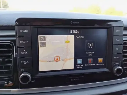 Photo 17 Kia Rio  1.2L 84 ch ISG
