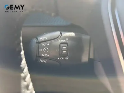 Photo 11 Peugeot 208  Hybrid 100 e-DCS6