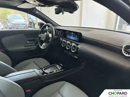 Photo 12 Mercedes Classe A  200 d