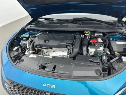 Photo 14 Peugeot 408  PHEV 180 e-EAT8