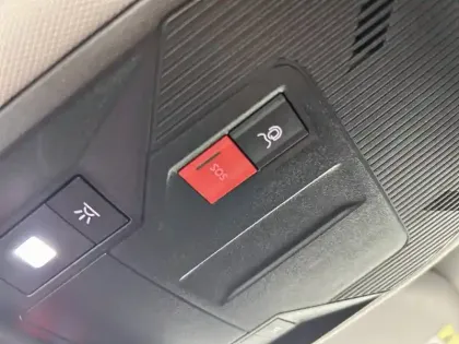 Photo 25 Peugeot 408  PHEV 180 e-EAT8