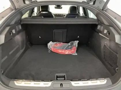 Photo 9 Peugeot 408  Electrique 58 kWh 210 ch