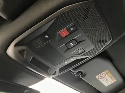 Photo 15 Peugeot 408  Electrique 58 kWh 210 ch