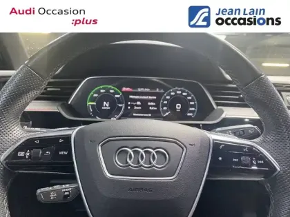 Photo 11 Audi E-tron Q8  55 408 ch 114 kWh Quattro