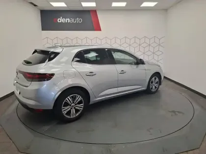 Photo 9 Renault Megane Mégane IV Berline TCe 140 FAP - 21N