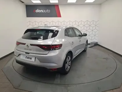 Photo 10 Renault Megane Mégane IV Berline TCe 140 FAP - 21N