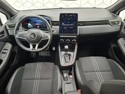 Photo 32 Renault Clio  E-Tech hybride 145