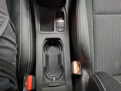 Photo 41 Renault Clio  E-Tech hybride 145