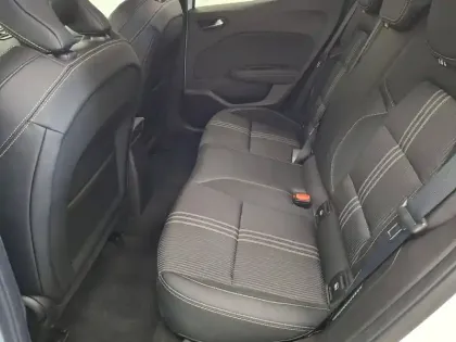 Photo 30 Renault Clio  E-Tech hybride 145