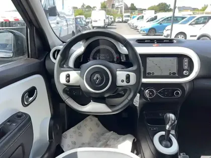 Photo 13 Renault Twingo  III Achat Intégral - 21