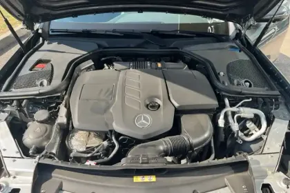 Photo 15 Mercedes Classe E  220 d 9G-Tronic