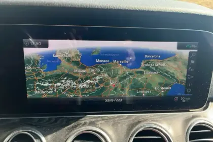 Photo 25 Mercedes Classe E  220 d 9G-Tronic