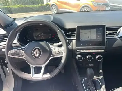 Photo 23 Renault Captur  E-Tech full hybrid 145