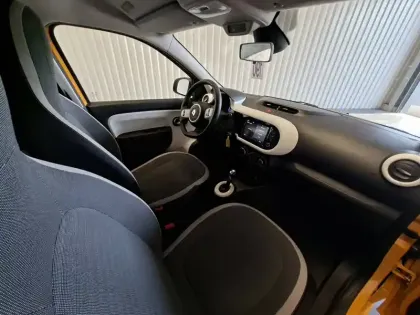 Photo 10 Renault Twingo  III E-Tech