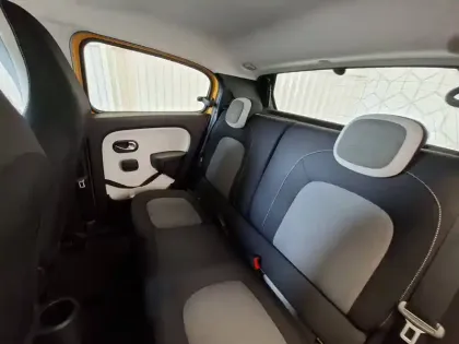 Photo 18 Renault Twingo  III E-Tech