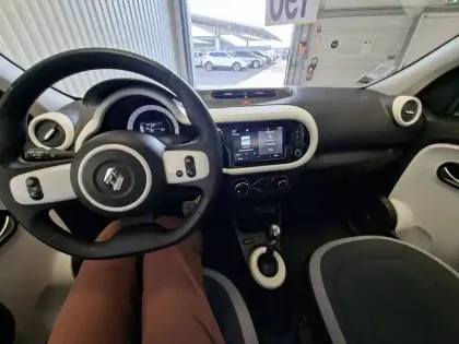 Photo 9 Renault Twingo  III E-Tech