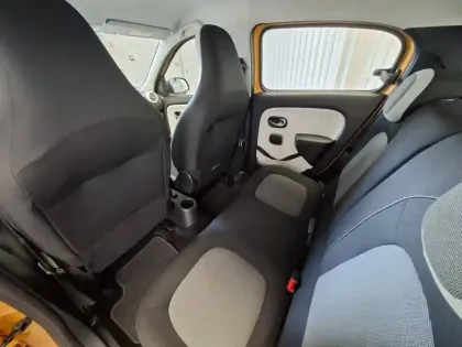Photo 17 Renault Twingo  III E-Tech