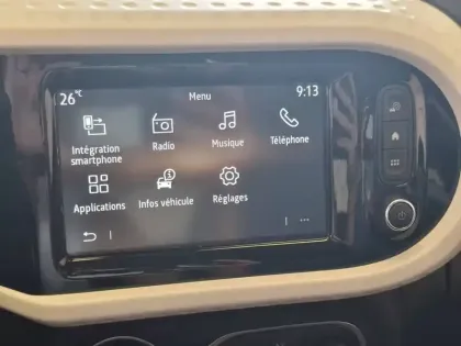 Photo 37 Renault Twingo  III E-Tech