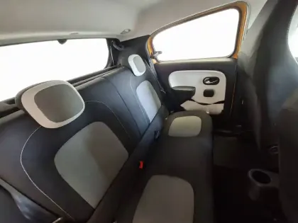 Photo 25 Renault Twingo  III E-Tech