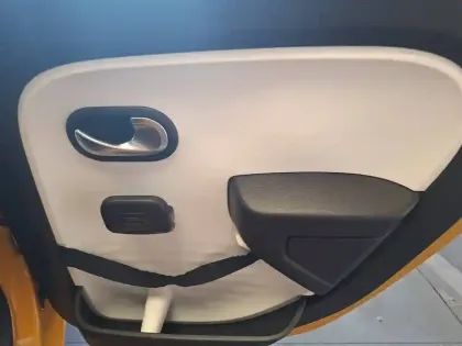 Photo 23 Renault Twingo  III E-Tech
