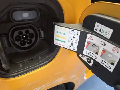 Photo 22 Renault Twingo  III E-Tech