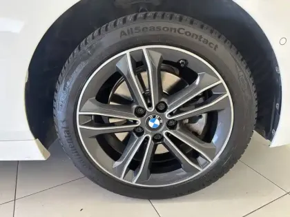 Photo 14 BMW Serie 1 118d 150 ch BVA8