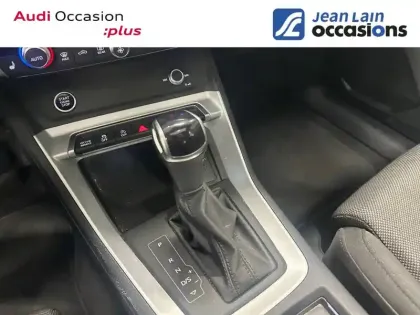 Photo 12 Audi Q3  35 TFSI 150 ch S tronic 7