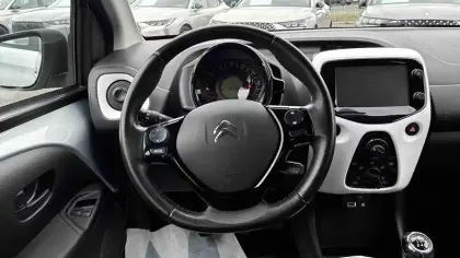 Photo 7 Citroën C1  PureTech 82