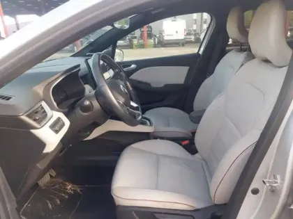Photo 8 Renault Clio  E-Tech 140 - 21N
