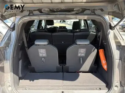 Photo 5 Peugeot 5008  PureTech 130ch S&S BVM6