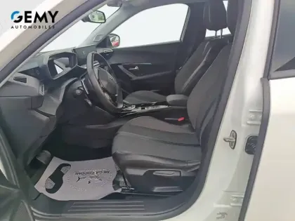 Photo 8 Peugeot 2008  PureTech 130 S&S EAT8