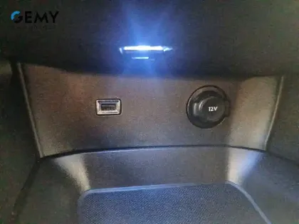 Photo 19 Peugeot 5008  Hybrid 136 e-DCS6