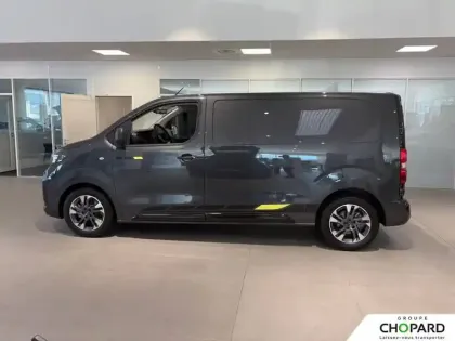 Photo 31 Opel Vivaro  FGN SPORTIVE DIESEL 180 CH M AUTOMATIQUE