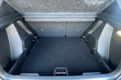 Photo 12 Peugeot 2008  PureTech 100 S&S BVM6