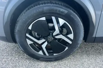 Photo 8 Peugeot 2008  PureTech 100 S&S BVM6
