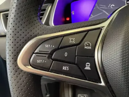 Photo 17 Renault Symbioz  E-Tech full hybrid 145